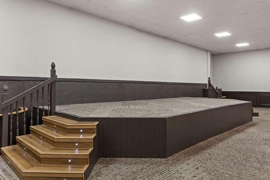 The Clover Hotel, Ascend Hotel Collection South Bend Facilities photo