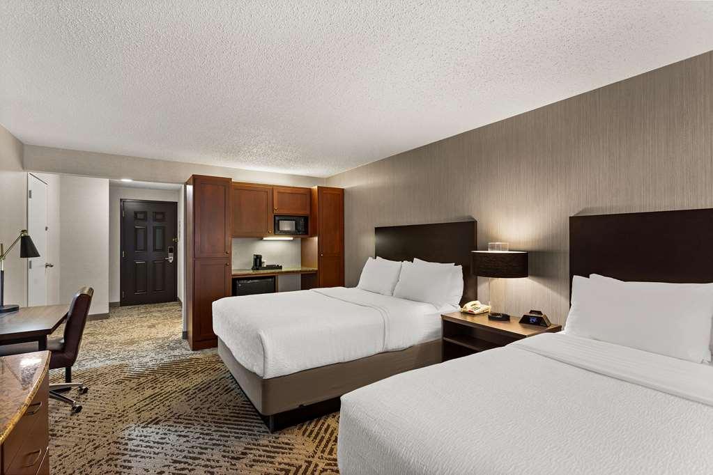 The Clover Hotel, Ascend Hotel Collection South Bend Room photo
