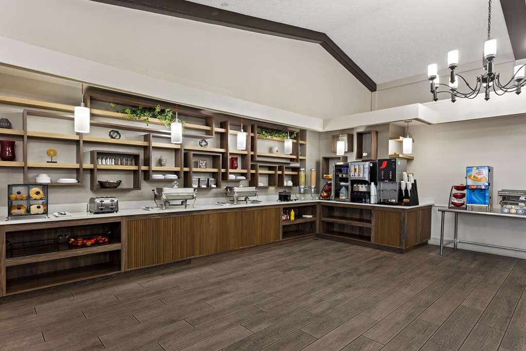 The Clover Hotel, Ascend Hotel Collection South Bend Restaurant photo